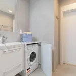 Pearl Exclusive By Renters