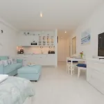 Pearl Exclusive By Renters Apartment *