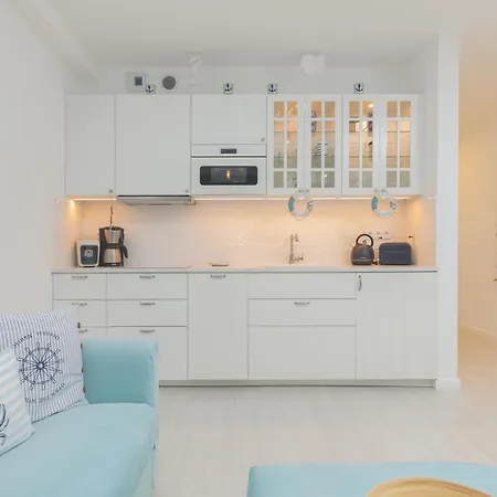 Pearl Exclusive By Renters *