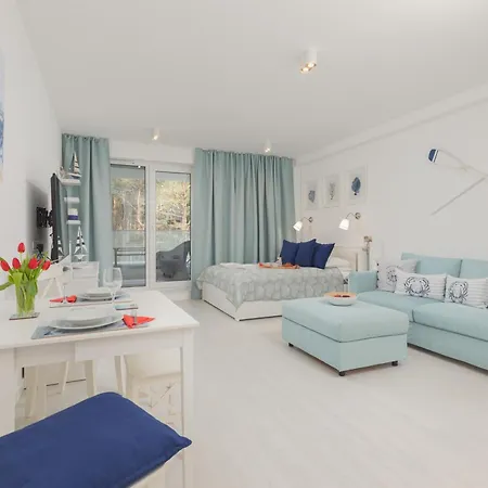 Pearl Exclusive By Renters