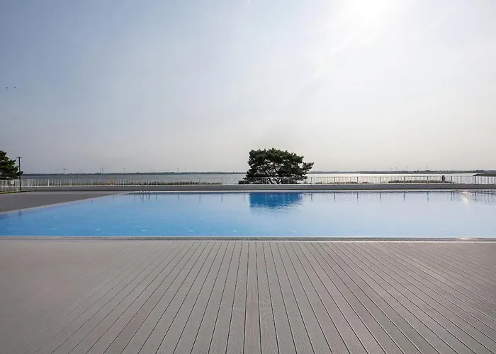 Pearl Exclusive By Renters רוגובו