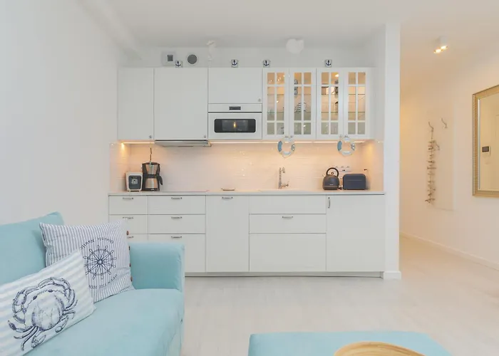 Pearl Exclusive By Renters *